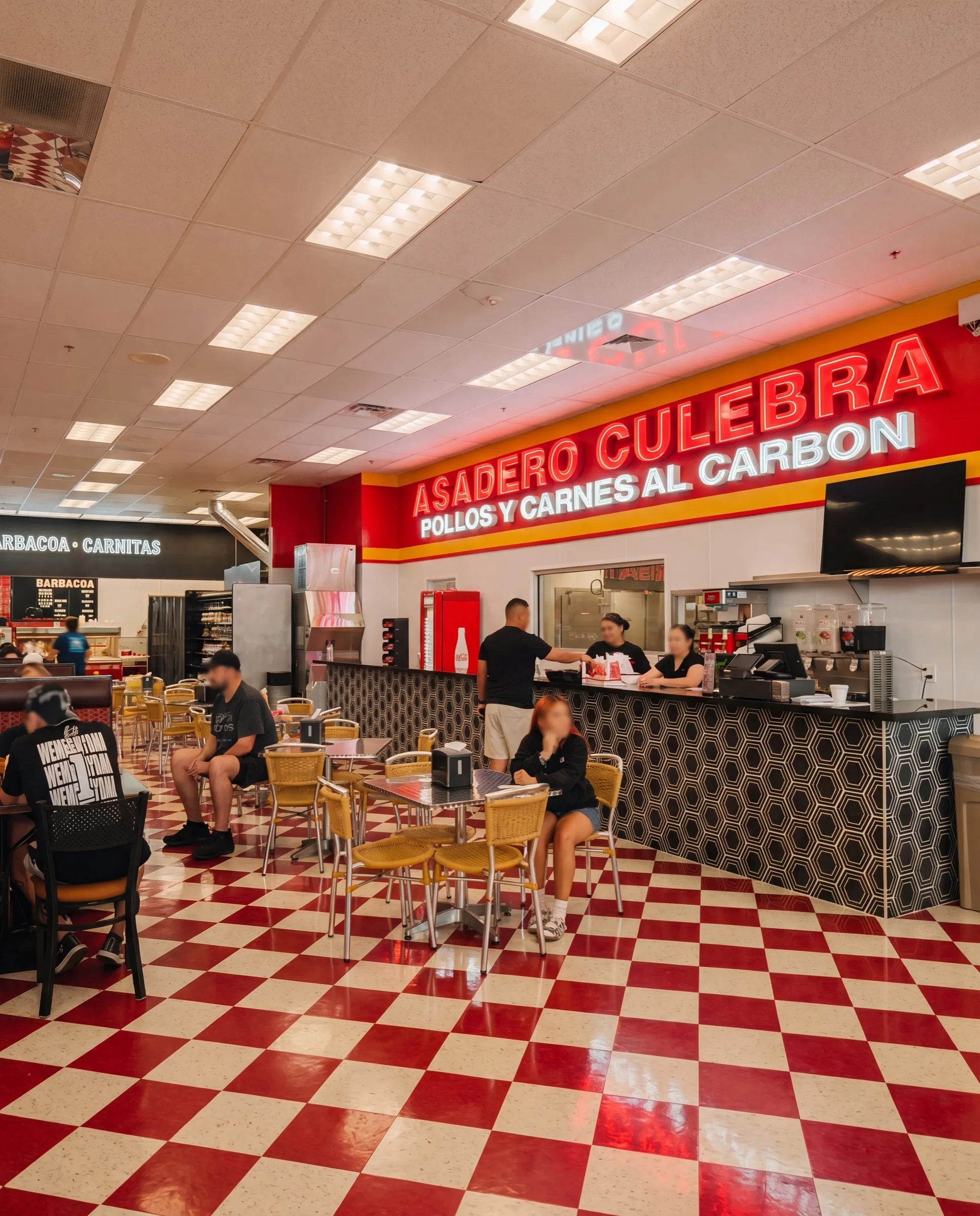 Diners at Asadero Culebra