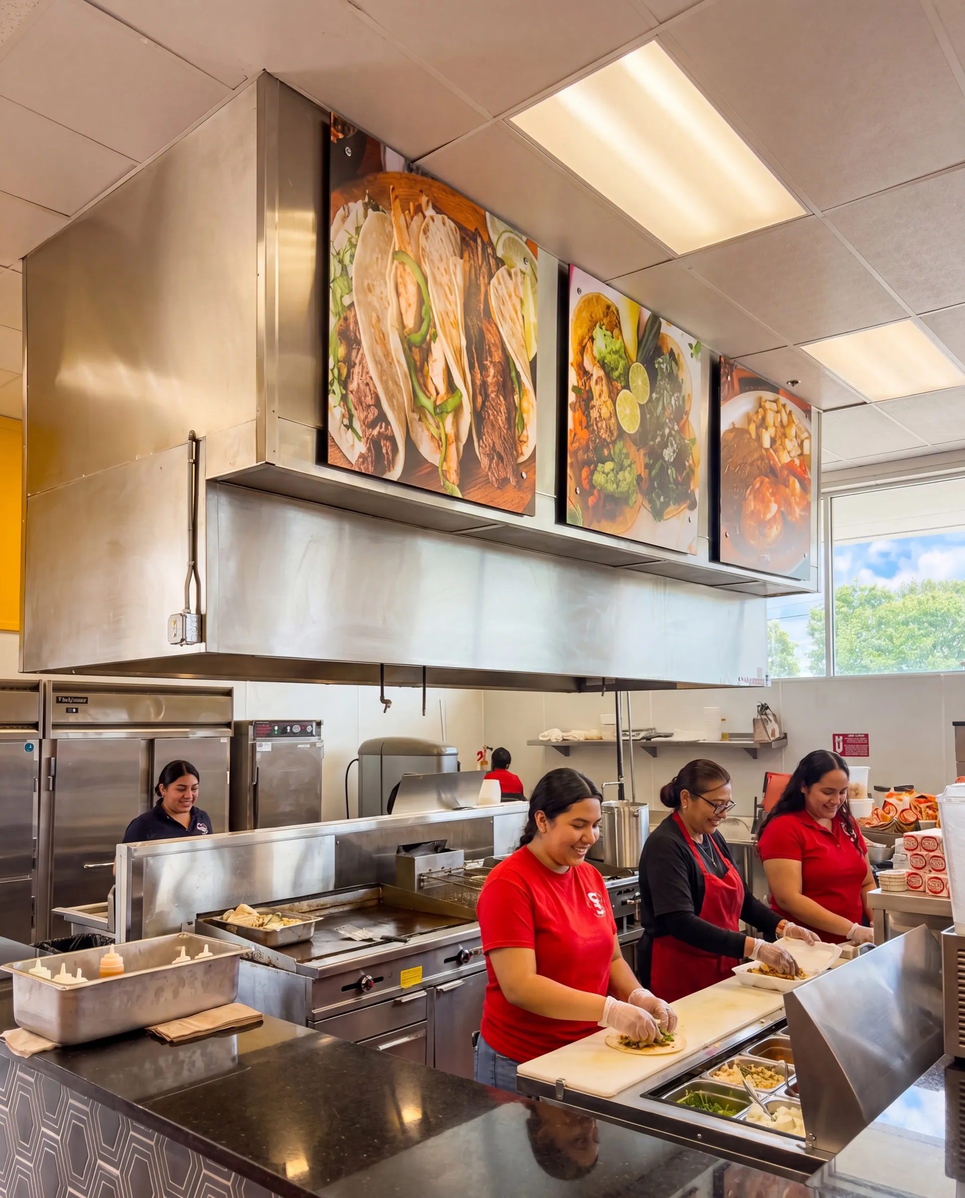 Culebra taquería kitchen